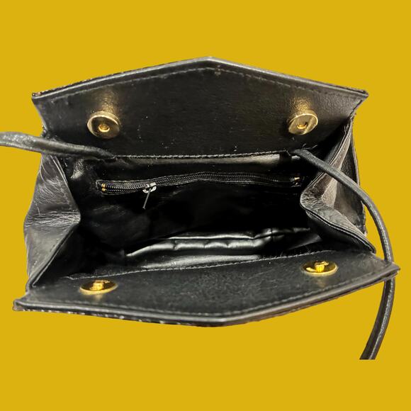 Vintage 80s Black Snakeskin Geometric Shoulder Bag Hexagon Pleated Purse - Picture 12 of 12